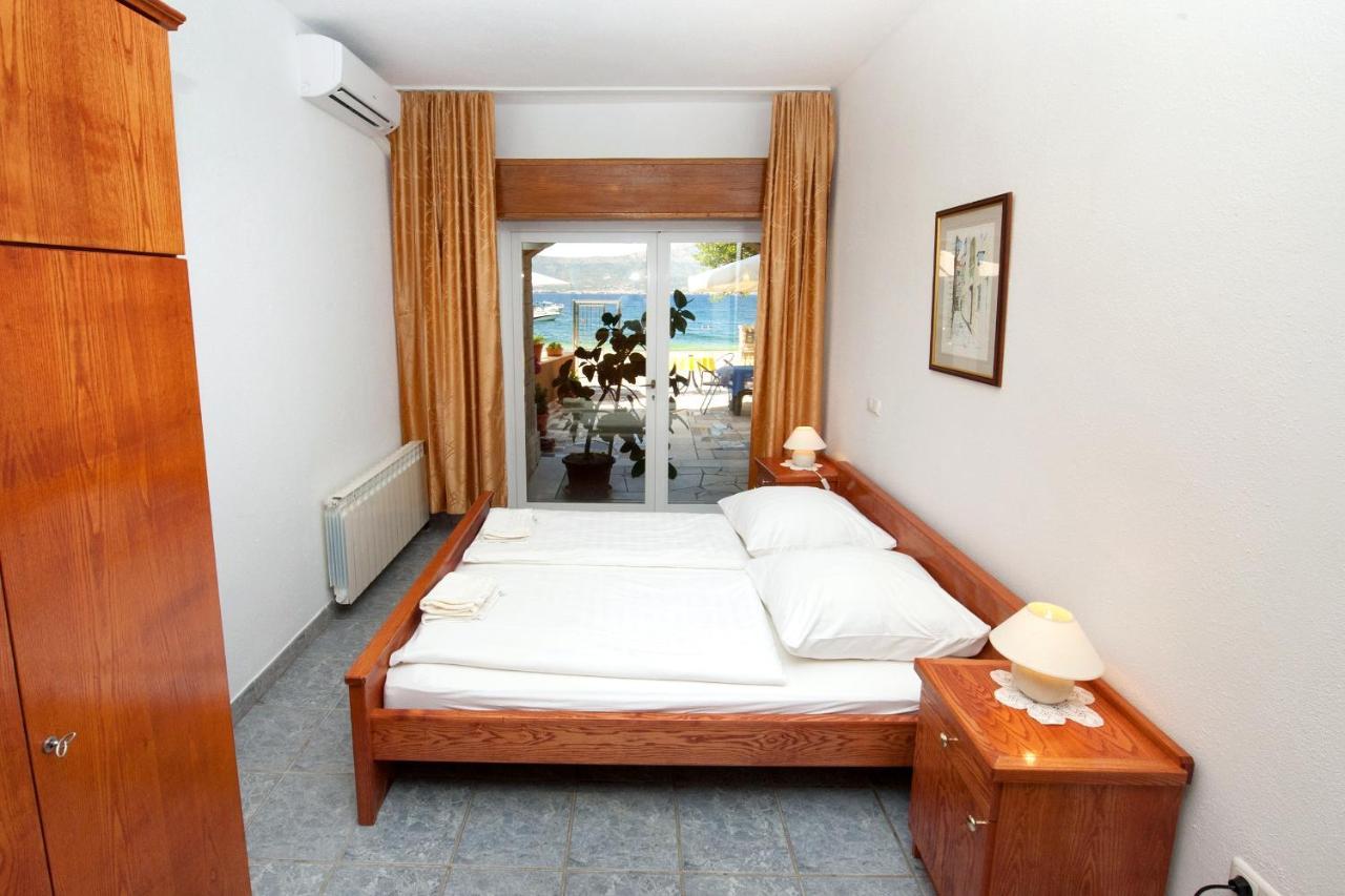 Apartments By The Sea Slatine, Ciovo - 10435 Екстер'єр фото